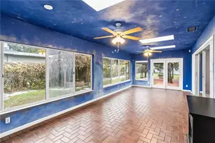5304 Rosecrest Cir, Tampa, FL 33617 - Photo 16
