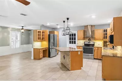 5304 Rosecrest Circle, Tampa, FL 33617 - Photo 6