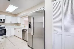 4017 Braesgate Ln, Tampa, FL 33624 - Photo 20