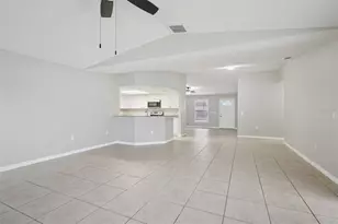 7029 Symmes Rd, Gibsonton, FL 33534 - Photo 14