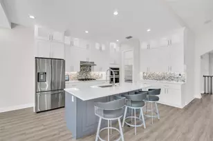 11 Franklin Ct S, Saint Petersburg, FL 33711 - Photo 12