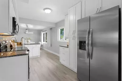 4300 Maple Street NE, Saint Petersburg, FL 33703 - Photo 6
