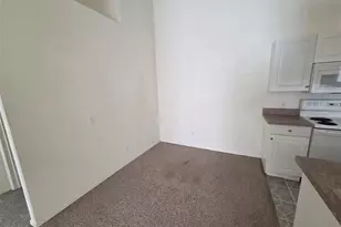 36121 Lake Chase Blvd, Zephyrhills, FL 33541 - Photo 8