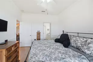 1050 Starkey Rd, Largo, FL 33771 - Photo 24