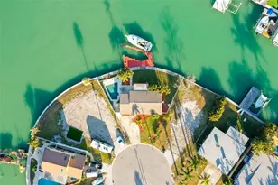 645 Normandy Rd, Madeira Beach, FL 33708 - Photo 14