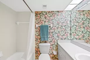 9461 Harbor Greens Way, Seminole, FL 33776 - Photo 20