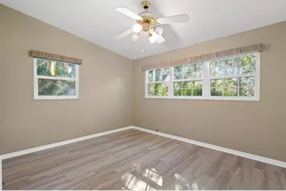 412 Berwick Avenue, Temple Terrace, FL 33617 - Photo 18