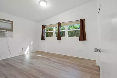 412 Berwick Avenue, Temple Terrace, FL 33617 - Photo 24