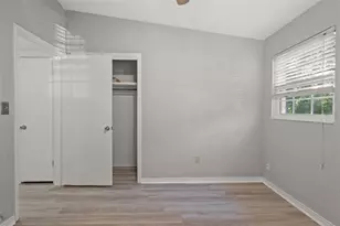 412 Berwick Ave, Temple Terrace, FL 33617 - Photo 22