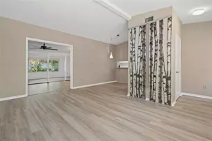 412 Berwick Ave, Temple Terrace, FL 33617 - Photo 12