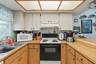 5646 59th Way N, Saint Petersburg, FL 33709 - Photo 8