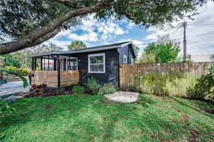4917 Oxford Ave N, Saint Petersburg, FL 33710 - Photo 2