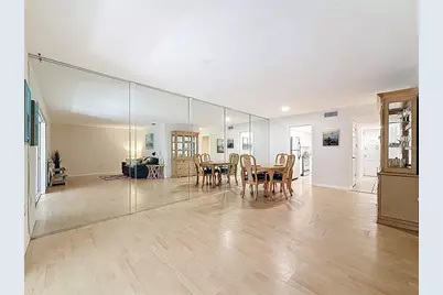 5150 10th Avenue N #107, Saint Petersburg, FL 33710 - Photo 12