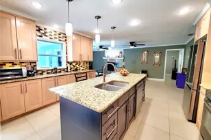 804 Robin Ave, Palm Harbor, FL 34683 - Photo 6