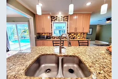 804 Robin Avenue, Palm Harbor, FL 34683 - Photo 8