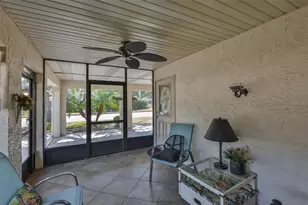 2035 Hampstead Cir, Sun City Center, FL 33573 - Photo 4