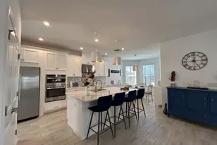 34025 Astoria Cir, Wesley Chapel, FL 33545 - Photo 4