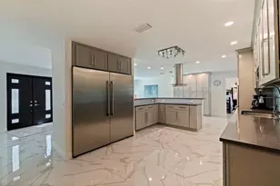 153 58th Ave S, Saint Petersburg, FL 33705 - Photo 14