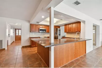 4328 40th Street S, Saint Petersburg, FL 33711 - Photo 8