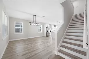 6910 Dartmouth Ave N, Saint Petersburg, FL 33710 - Photo 4