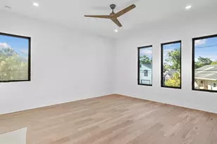 7821 3rd Ave S, Saint Petersburg, FL 33707 - Photo 38