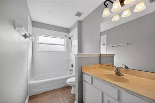 14586 Zachary Dr E, Jacksonville, FL 32218 - Photo 12