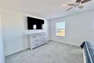 2580 Sunray Venus Wy, Ruskin, FL 33570 - Photo 16