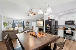 9015 108th Ave, Seminole, FL 33777 - Photo 10