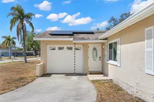 9015 108th Ave, Seminole, FL 33777 - Photo 4