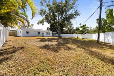 1817 Oregon Avenue NE, Saint Petersburg, FL 33703 - Photo 38