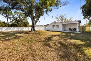 1817 Oregon Ave NE, Saint Petersburg, FL 33703 - Photo 40