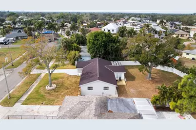 1817 Oregon Avenue NE, Saint Petersburg, FL 33703 - Photo 46