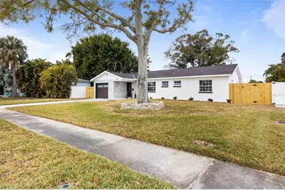 1817 Oregon Avenue NE, Saint Petersburg, FL 33703 - Photo 6