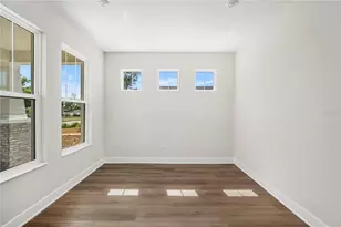 5633 Dartmouth Ave N, Saint Petersburg, FL 33710 - Photo 6