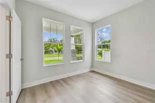 5663 Dartmouth Ave N, Saint Petersburg, FL 33710 - Photo 6