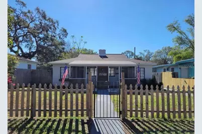 330 20th Avenue S, Saint Petersburg, FL 33705 - Photo 1