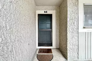 6336 Newtown Cir, Town N Country, FL 33615 - Photo 2