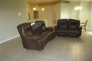 2405 Nantucket Glen Pl, Sun City Center, FL 33573 - Photo 4