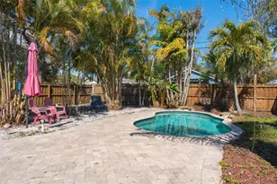 619 Garland St N, Saint Petersburg, FL 33703 - Photo 24