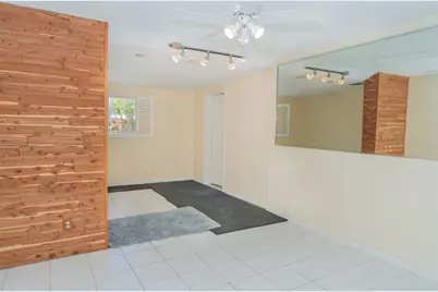 619 Garland Street N, Saint Petersburg, FL 33703 - Photo 16