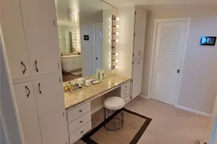 1 Beach Dr SE, Saint Petersburg, FL 33701 - Photo 10