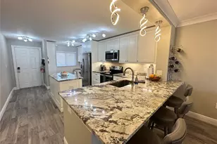 106 1st St E, Saint Petersburg, FL 33715 - Photo 6