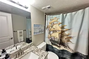 106 1st St E, Saint Petersburg, FL 33715 - Photo 20