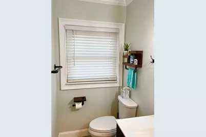 604 7th Avenue SW, Largo, FL 33770 - Photo 14