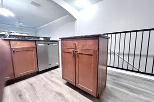 2176 Portofino Pl, Palm Harbor, FL 34683 - Photo 16