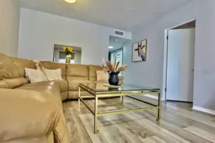 8651 10th St N, Saint Petersburg, FL 33702 - Photo 4