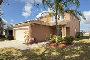31405 Triborough Dr, Wesley Chapel, FL 33545 - Photo 2
