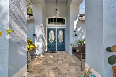 10022 Oxford Chapel Drive, Tampa, FL 33647 - Photo 8