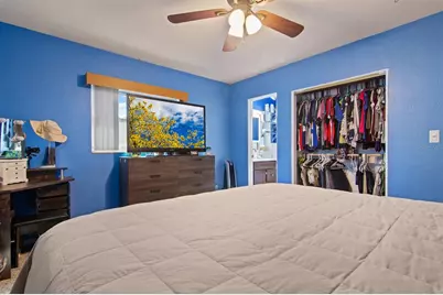 1901 Winchester Road N, Saint Petersburg, FL 33710 - Photo 16