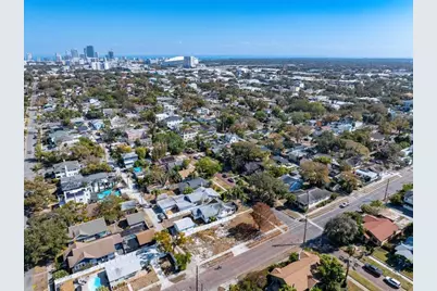 2555 Burlington Avenue N, Saint Petersburg, FL 33713 - Photo 14